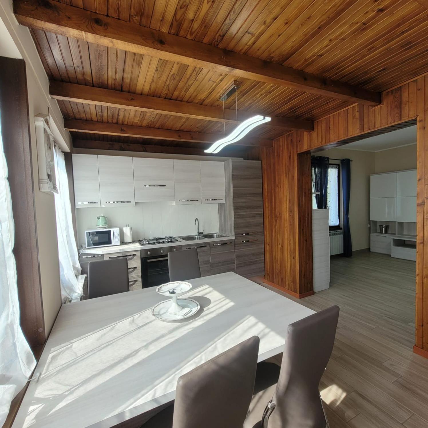 Villa Dall'Angelo Suite Mountain Lake Endine Hospitality إندين جياناو المظهر الخارجي الصورة